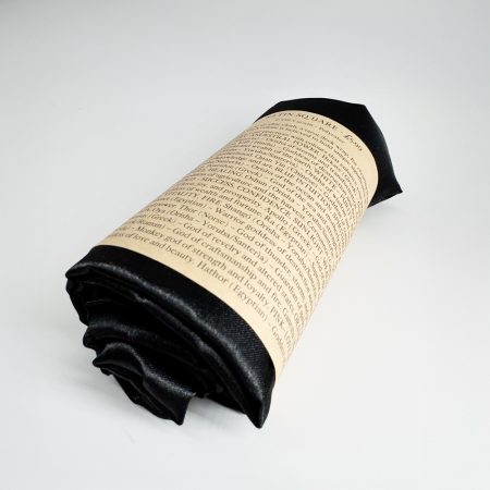 Satin Square - 90x90cm - Black