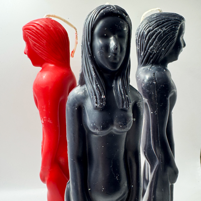 Multiple Fixed Figure Candles