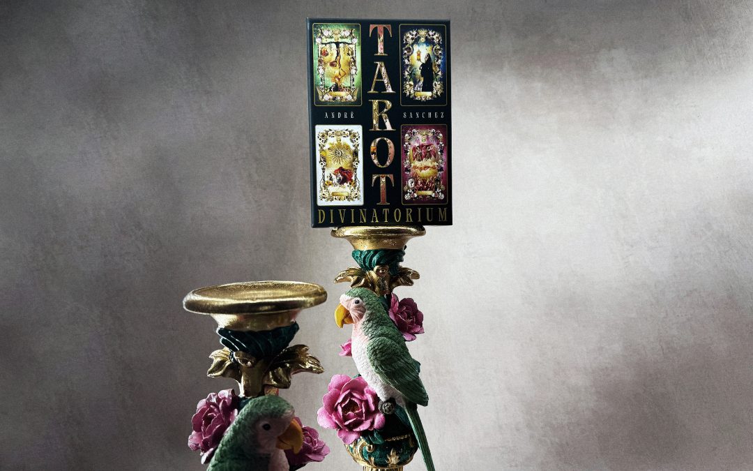 DECK OF THE MONTH: Tarot Divinatorium